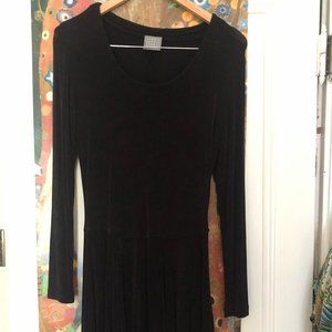 Black midlength dress